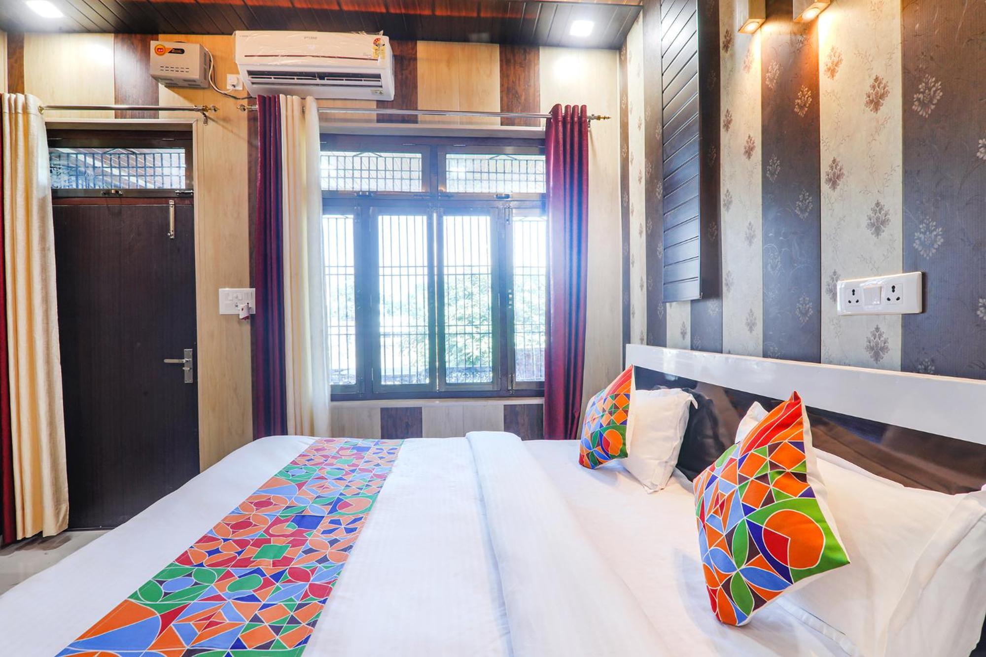 Fabhotel Uma Yugul Ayodhya Exterior photo
